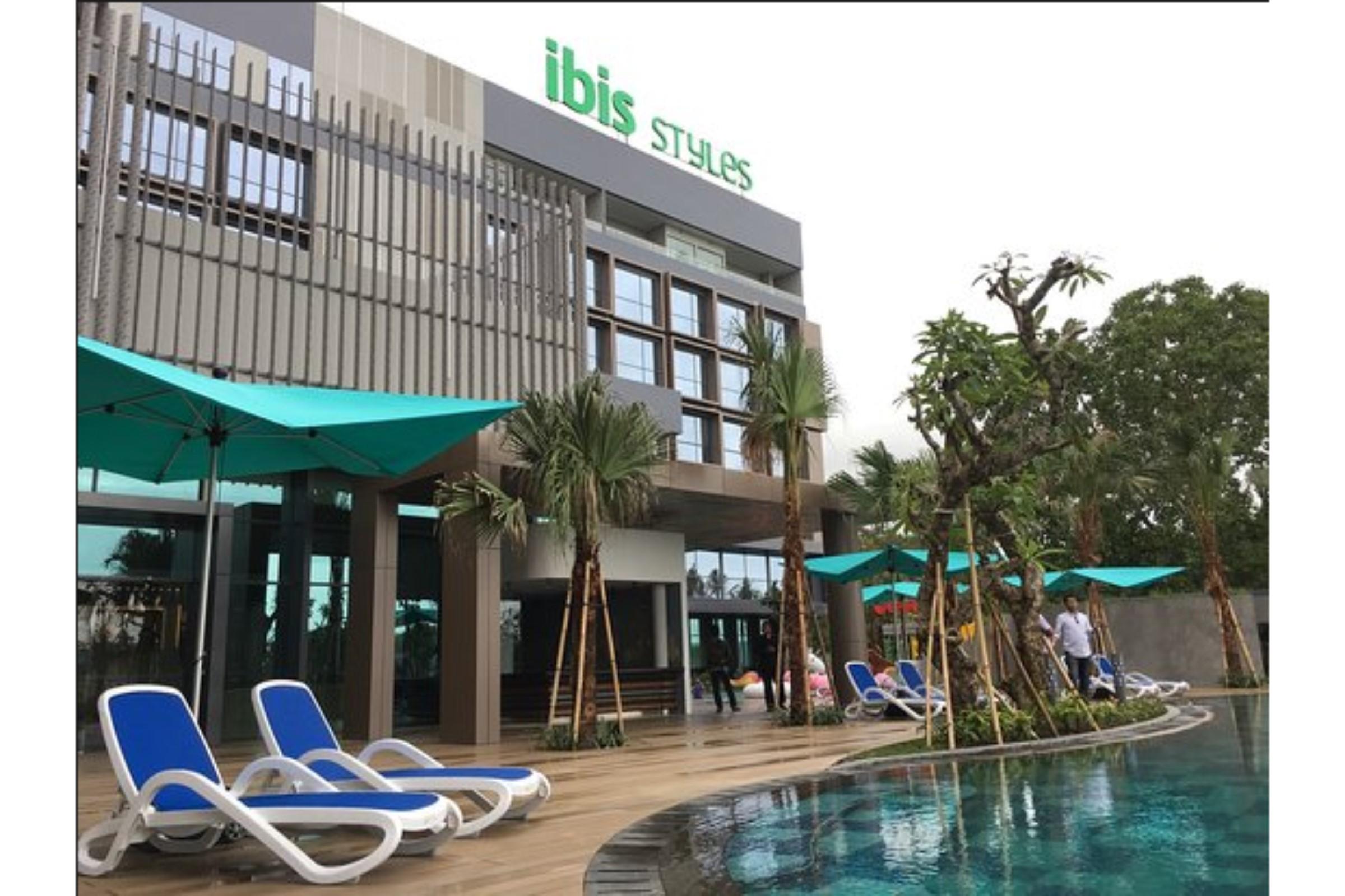Ibis Styles Batam Nagoya Hotel Exterior foto