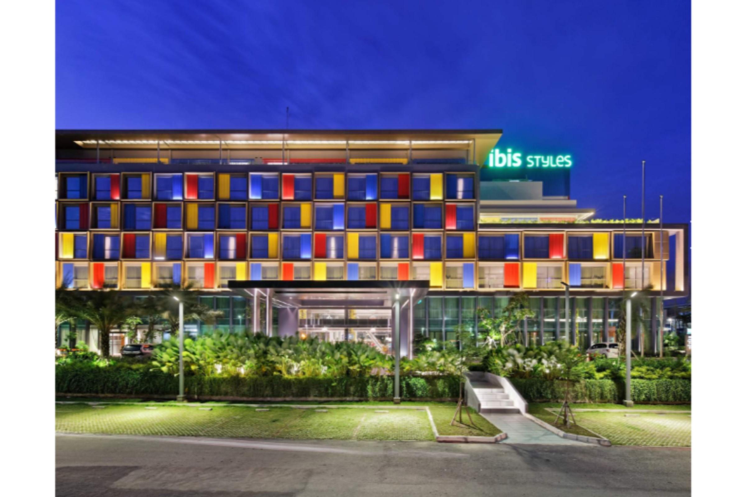 Ibis Styles Batam Nagoya Hotel Exterior foto